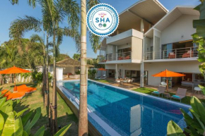 Luxury villa Bacardi in a full service resort with beachclub